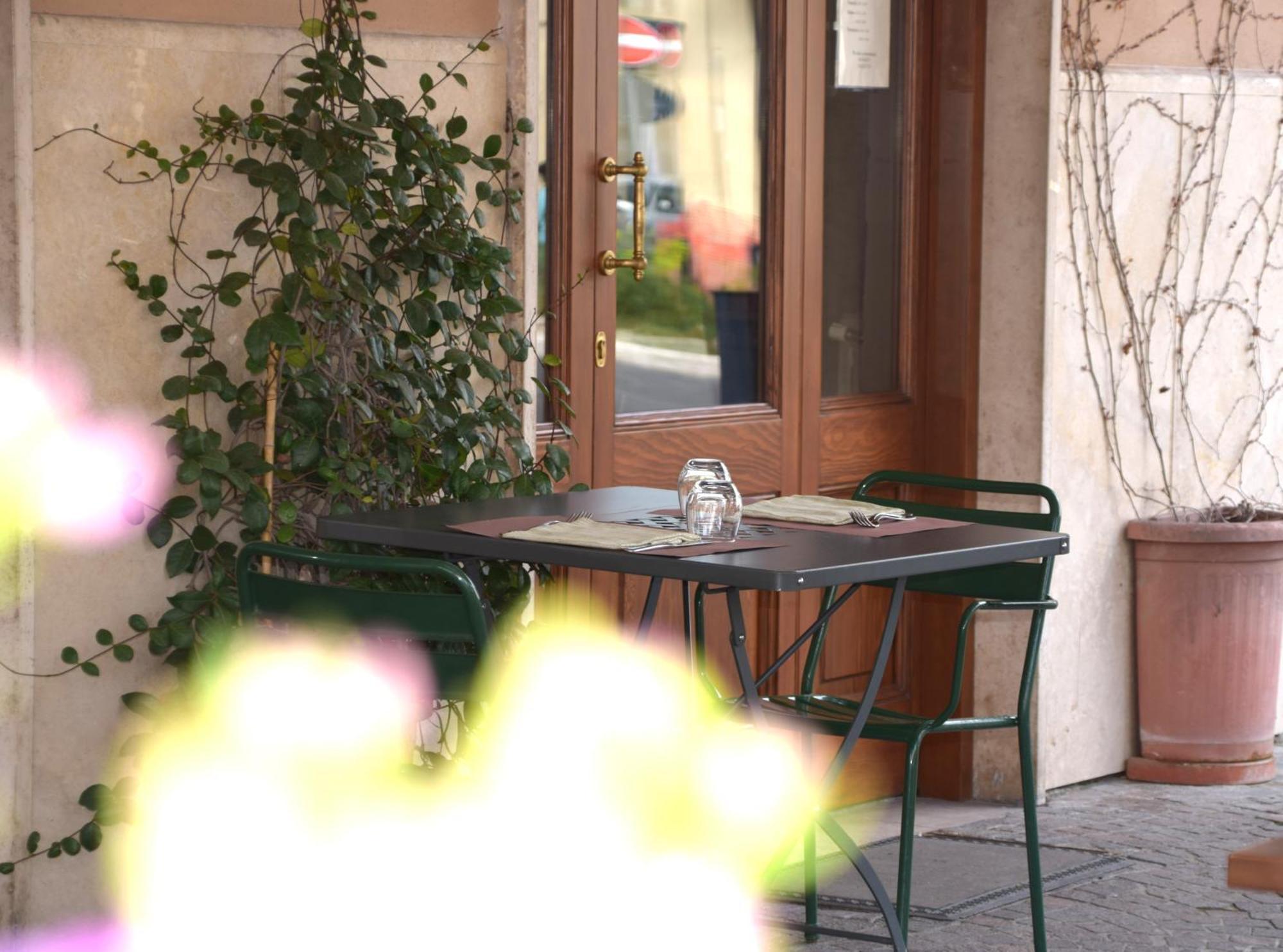 Hotel Ristorante Benigni Campagnano Di Roma Buitenkant foto