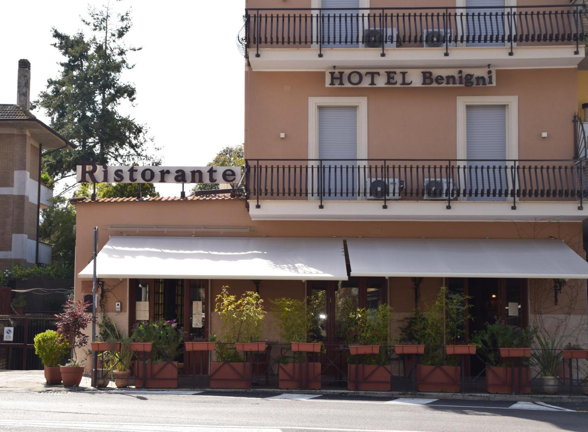 Hotel Ristorante Benigni Campagnano Di Roma Buitenkant foto